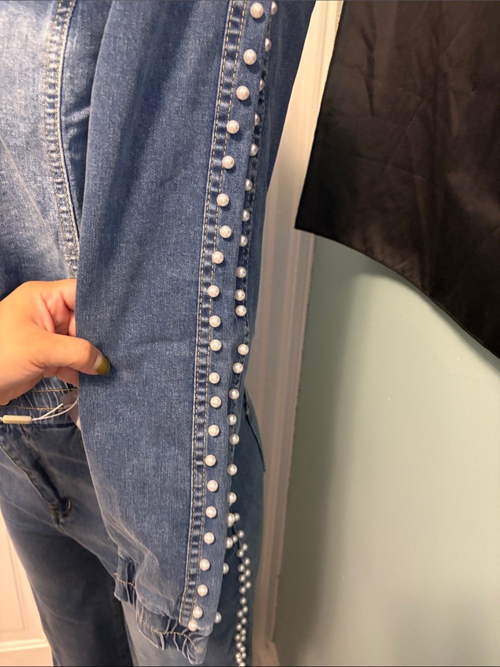 Pearl-Trim Wide Leg Denim Jeans - Blue - Picture 7 of 8